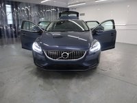 USED 2018 18 VOLVO V40 1.5 T2 INSCRIPTION 5d 120 BHP WITH ONLY JUST OVER 3,000 MILES AND STUNNING CONDITION.