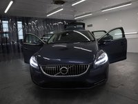 USED 2018 18 VOLVO V40 1.5 T2 INSCRIPTION 5d 120 BHP WITH ONLY JUST OVER 3,000 MILES AND STUNNING CONDITION.