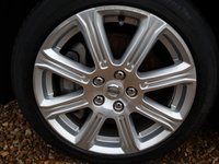 USED 2018 18 VOLVO V40 1.5 T2 INSCRIPTION 5d 120 BHP WITH ONLY JUST OVER 3,000 MILES AND STUNNING CONDITION.