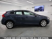 USED 2018 18 VOLVO V40 1.5 T2 INSCRIPTION 5d 120 BHP WITH ONLY JUST OVER 3,000 MILES AND STUNNING CONDITION.