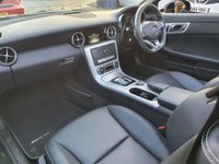 USED 2019 19 MERCEDES-BENZ SLC 2.0 SLC 300 AMG LINE 2d 241 BHP 1 OWNER + MERC- PANORAMIC ROOF - FULL MERCEDES SERVICE HISTORY