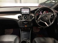 USED 2015 15 MERCEDES-BENZ GLA-CLASS 2.1 GLA220 CDI 4MATIC AMG LINE PREMIUM 5d 168 BHP * PRIVACY * CLIMATE * NAV *  VOICE RECOGNITION * CRUISE * CLIMATE * REVERSING CAMERA *