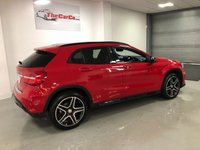 USED 2015 15 MERCEDES-BENZ GLA-CLASS 2.1 GLA220 CDI 4MATIC AMG LINE PREMIUM 5d 168 BHP * PRIVACY * CLIMATE * NAV *  VOICE RECOGNITION * CRUISE * CLIMATE * REVERSING CAMERA *