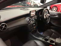 USED 2015 15 MERCEDES-BENZ GLA-CLASS 2.1 GLA220 CDI 4MATIC AMG LINE PREMIUM 5d 168 BHP * PRIVACY * CLIMATE * NAV *  VOICE RECOGNITION * CRUISE * CLIMATE * REVERSING CAMERA *