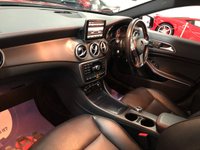 USED 2015 15 MERCEDES-BENZ GLA-CLASS 2.1 GLA220 CDI 4MATIC AMG LINE PREMIUM 5d 168 BHP * PRIVACY * CLIMATE * NAV *  VOICE RECOGNITION * CRUISE * CLIMATE * REVERSING CAMERA *