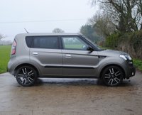USED 2010 59 KIA SOUL 1.6 TEMPEST CRDI 5d 127 BHP www.suffolkcarcentre.co.uk - Located at Reydon