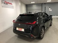 USED 2019 19 LEXUS UX 2.0 250H F SPORT 5d 108 BHP * PRIVACY  GLASS * CLIMATE CONTROL * PARKING SENSORS * 18 INCH ALLOYS * LEATHER *