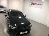 USED 2019 19 LEXUS UX 2.0 250H F SPORT 5d 108 BHP * PRIVACY  GLASS * CLIMATE CONTROL * PARKING SENSORS * 18 INCH ALLOYS * LEATHER *