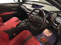 USED 2019 19 LEXUS UX 2.0 250H F SPORT 5d 108 BHP * PRIVACY  GLASS * CLIMATE CONTROL * PARKING SENSORS * 18 INCH ALLOYS * LEATHER *