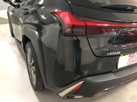 USED 2019 19 LEXUS UX 2.0 250H F SPORT 5d 108 BHP * PRIVACY  GLASS * CLIMATE CONTROL * PARKING SENSORS * 18 INCH ALLOYS * LEATHER *
