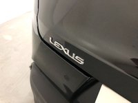 USED 2019 19 LEXUS UX 2.0 250H F SPORT 5d 108 BHP * PRIVACY  GLASS * CLIMATE CONTROL * PARKING SENSORS * 18 INCH ALLOYS * LEATHER *