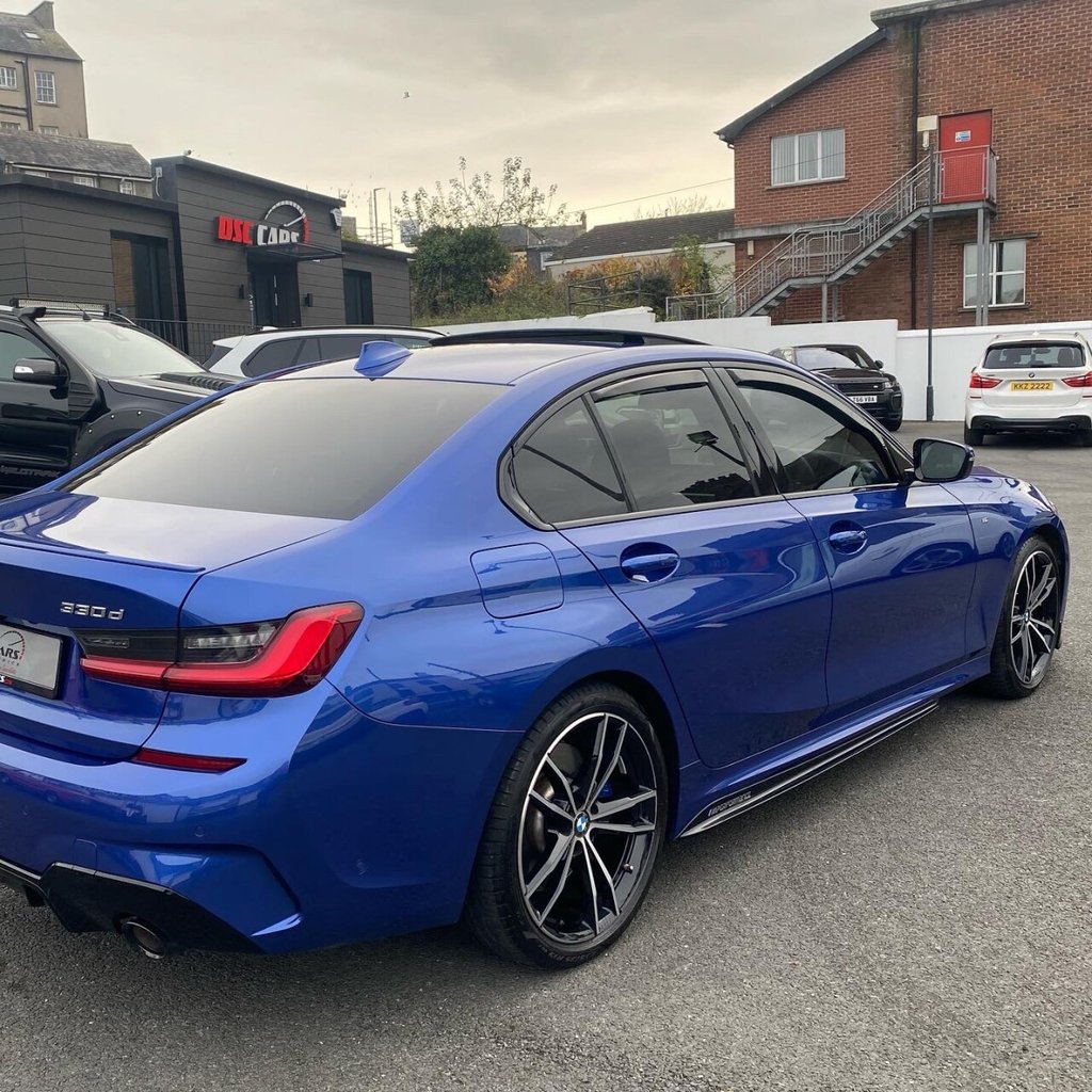 USED 2020 69 BMW 3 SERIES 3.0 330D M SPORT 4d 261 BHP ELECTRIC SUNROOF & HEAD UP DISPLAY