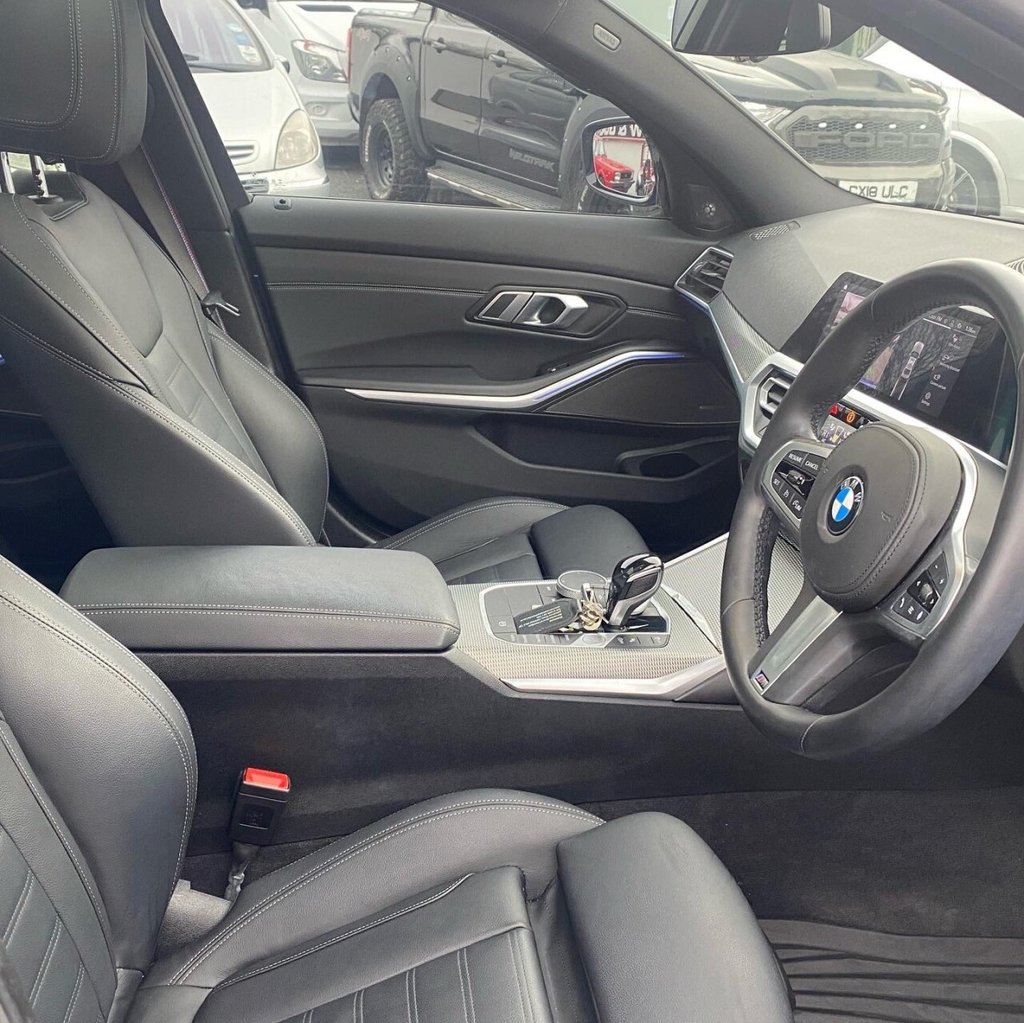 USED 2020 69 BMW 3 SERIES 3.0 330D M SPORT 4d 261 BHP ELECTRIC SUNROOF & HEAD UP DISPLAY