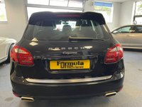 USED 2012 12 PORSCHE CAYENNE 3.0 D V6 TIPTRONIC 5d 245 BHP **1 FORMER KEEPER - LONG MOT - ALLOYS- SAT NAV-TURBO DIESEL - GREAT HISTORY-LEATHER- FINANCE AVAILABLE!!