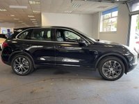 USED 2012 12 PORSCHE CAYENNE 3.0 D V6 TIPTRONIC 5d 245 BHP **1 FORMER KEEPER - LONG MOT - ALLOYS- SAT NAV-TURBO DIESEL - GREAT HISTORY-LEATHER- FINANCE AVAILABLE!!