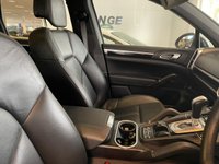USED 2012 12 PORSCHE CAYENNE 3.0 D V6 TIPTRONIC 5d 245 BHP **1 FORMER KEEPER - LONG MOT - ALLOYS- SAT NAV-TURBO DIESEL - GREAT HISTORY-LEATHER- FINANCE AVAILABLE!!