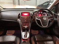 USED 2014 14 VAUXHALL ASTRA 1.6 ELITE 5d 115 BHP * PARKING SENSORS * LEATHER * 17 INCH ALLOYS * CLIMATE *