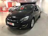 USED 2014 14 VAUXHALL ASTRA 1.6 ELITE 5d 115 BHP * PARKING SENSORS * LEATHER * 17 INCH ALLOYS * CLIMATE *