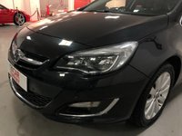 USED 2014 14 VAUXHALL ASTRA 1.6 ELITE 5d 115 BHP * PARKING SENSORS * LEATHER * 17 INCH ALLOYS * CLIMATE *