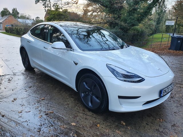 2020 20 Tesla Model 3 0.0 STANDARD RANGE PLUS 4d 302 BHP