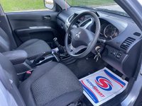 USED 2014 14 MITSUBISHI L200 2.5 DI-D 4X4 TROJAN DCB 175 BHP TIMING BELT KIT CHANGED ! NO VAT