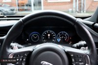 USED 2017 T JAGUAR XF 3.0 D V6 S 4d 296 BHP PAN ROOF / REAR CAM / KEYLESS