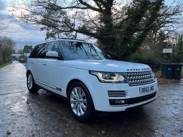 2014 63 Land Rover Range Rover 4.4 SDV8 VOGUE SE 5d 339 BHP