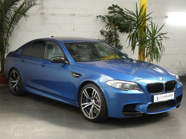 2012 12 BMW M5 4.4 M5 4d 553 BHP
