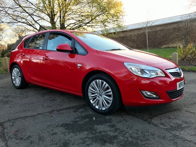2011 11 Vauxhall Astra 1.6 EXCITE 5d 113 BHP