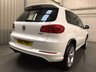 USED 2015 15 VOLKSWAGEN TIGUAN 2.0 R LINE TDI BLUEMOTION TECH 4MOTION DSG 5d 139 BHP FINANCE RATES  FROM 6.9 % APR