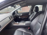 USED 2014 14 JAGUAR XF 2.2 D LUXURY 4d 163 BHP 
