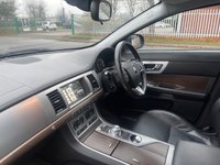 USED 2014 14 JAGUAR XF 2.2 D LUXURY 4d 163 BHP 