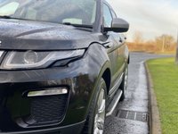 USED 2015 65 LAND ROVER RANGE ROVER EVOQUE 2.0 TD4 SE TECH 5d 177 BHP AWD AUTO Silver Roof Sat Nav 19" Alloys