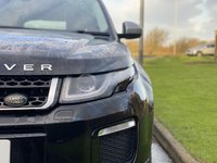 USED 2015 65 LAND ROVER RANGE ROVER EVOQUE 2.0 TD4 SE TECH 5d 177 BHP AWD AUTO Silver Roof Sat Nav 19" Alloys