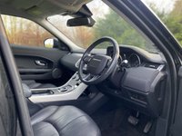 USED 2015 65 LAND ROVER RANGE ROVER EVOQUE 2.0 TD4 SE TECH 5d 177 BHP AWD AUTO Silver Roof Sat Nav 19" Alloys