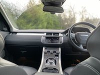 USED 2015 65 LAND ROVER RANGE ROVER EVOQUE 2.0 TD4 SE TECH 5d 177 BHP AWD AUTO Silver Roof Sat Nav 19" Alloys