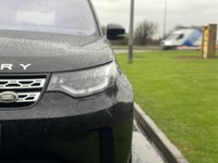 USED 2017 17 LAND ROVER DISCOVERY 3.0 DISCOVERY 5 TD6 HSE LUXURY 5d 255 BHP AWD 7 SEATER Rear Entertainment TV Pan Roof