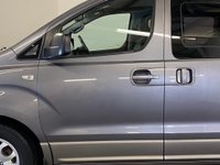 USED 2011 11 HYUNDAI i800 2.5 STYLE CRDI 5d 168 BHP Heated seats