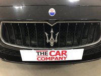 USED 2014 14 MASERATI GHIBLI 3.0 DV6 4d 275 BHP * PRIVACY  GLASS * CLIMATE CONTROL  * NAVIGATION*  PARKING SENSORS * 20 INCH ALLOYS *