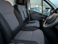 USED 2017 17 VAUXHALL COMMERCIAL VIVARO SWB 2700 EURO 6 