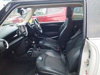 USED 2013 63 MINI CLUBMAN 1.6 COOPER 5d 122 BHP 