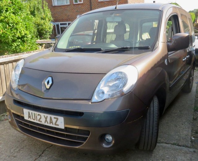 2012 12 Renault Kangoo 1.6 EXPRESSION 16V 5d AUTO 105 BHP ONLY 18,000 MILES / FULL SERVICE HISTORY//ULEZ COMPLIANT