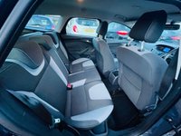 USED 2012 12 FORD FOCUS 1.6 ZETEC ESTATE Estate Car with Bluetooth & Air Con with a Full Ford History
