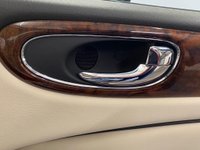 USED 2009 09 JAGUAR XJ 2.7 TDVI V6 SOVEREIGN 4d 204 BHP 1 Owner
