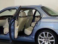 USED 2009 09 JAGUAR XJ 2.7 TDVI V6 SOVEREIGN 4d 204 BHP 1 Owner
