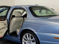 USED 2009 09 JAGUAR XJ 2.7 TDVI V6 SOVEREIGN 4d 204 BHP 1 Owner