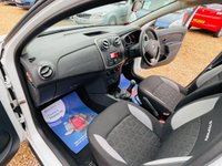 USED 2015 65 DACIA SANDERO STEPWAY 0.9 AMBIANCE TCE 5d 90 BHP Superb Low Mileage and Superb History