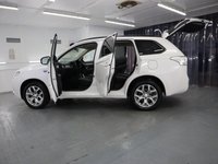 USED 2015 65 MITSUBISHI OUTLANDER 2.0 PHEV GX 3H 5d 162 BHP GREAT SPECIFICATION, LOW MILES AND MITSUBISHI SERVICE HISTORY