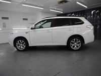 USED 2015 65 MITSUBISHI OUTLANDER 2.0 PHEV GX 3H 5d 162 BHP GREAT SPECIFICATION, LOW MILES AND MITSUBISHI SERVICE HISTORY