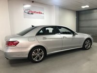 USED 2014 64 MERCEDES-BENZ E-CLASS 2.1 E300 BLUETEC HYBRID SE PREMIUM PLUS 4d 202 BHP * HYBRID * PAN ROOF * CLIMATE * NAV * LEATHER * 17 INCH ALLOYS *